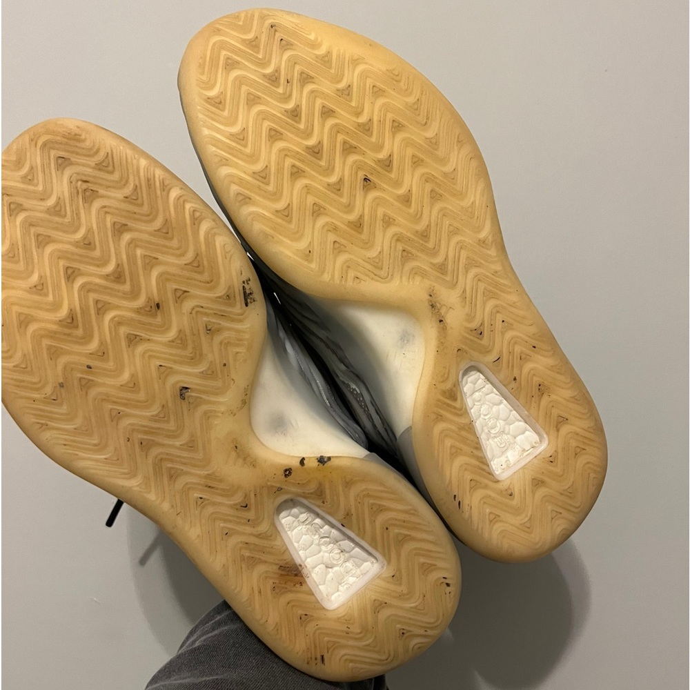 Men Yeezy quantum 7.5 - Picture 4 of 6